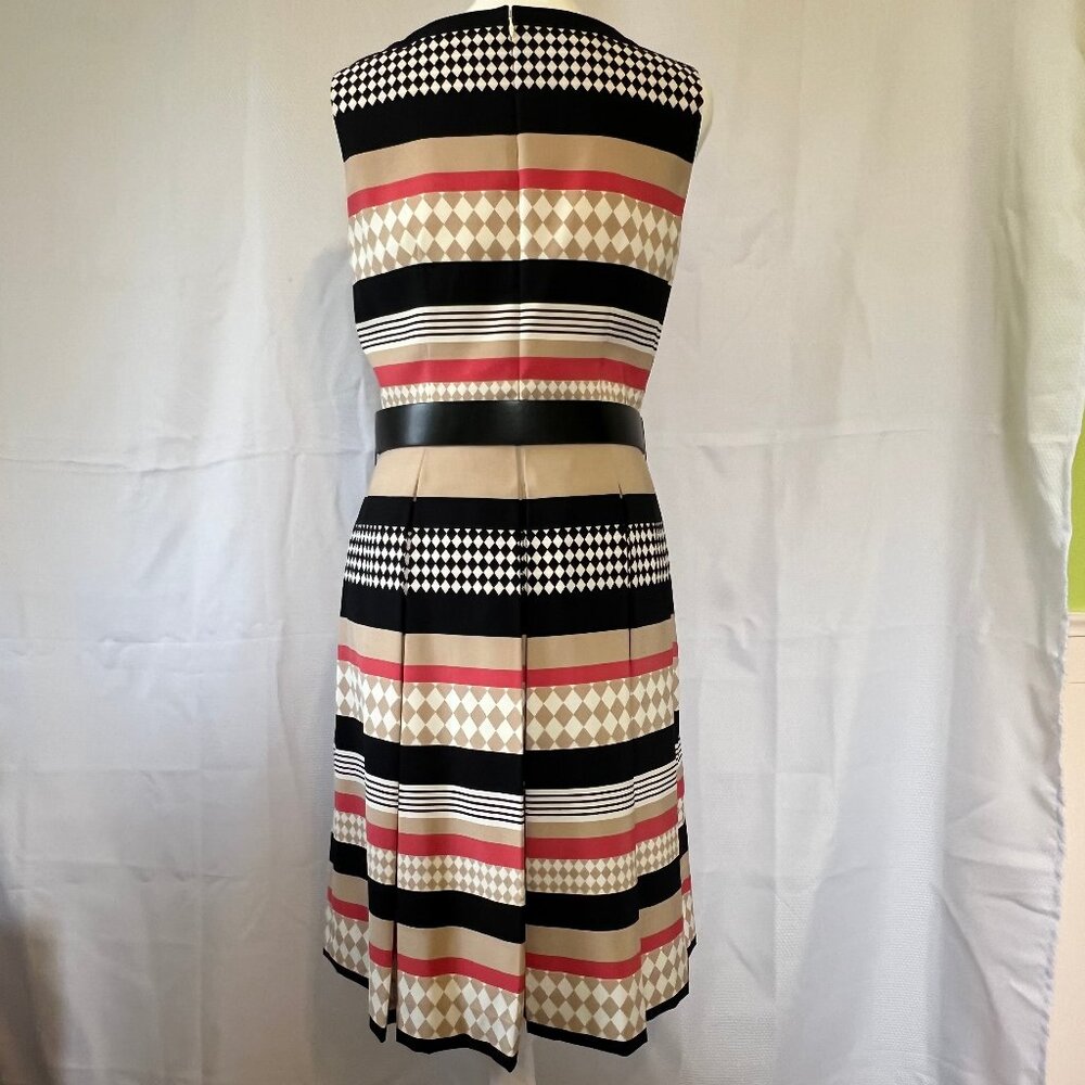 Tahari Arthur S. Levine Sleeveless Dress - Picture 6 of 16